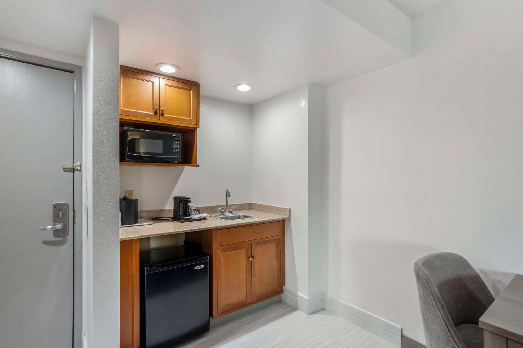 Comfort Inn & Suites Voorhees-Mt Laurel المظهر الخارجي الصورة